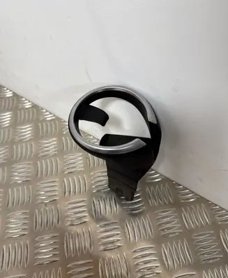 BMW X1 E84 Cup holder front 