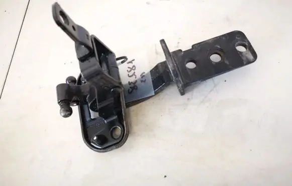 Volvo V70 Tailgate/trunk/boot hinge 31218425