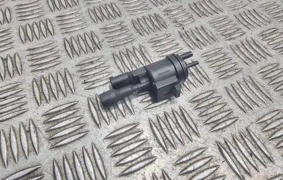 Valve vacuum