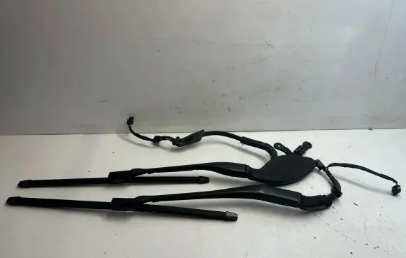 Mercedes-Benz E W213 Windshield/front glass wiper blade A2388201000
