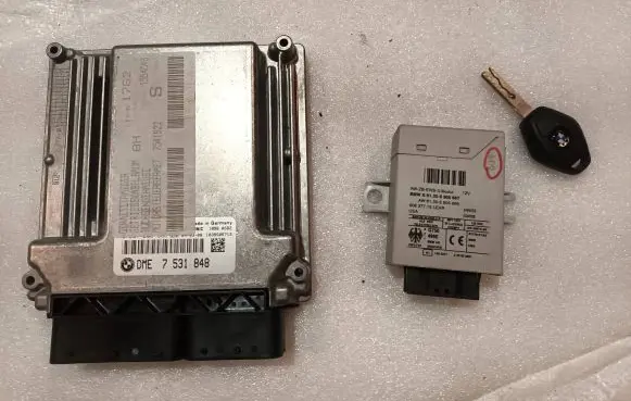 BMW 3 E46 Engine ECU kit and lock set 7531848