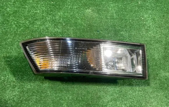Cadillac Escalade Front fog light 25779063