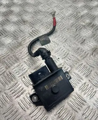 BMW X1 E84 Glow plug pre-heat relay 7798000