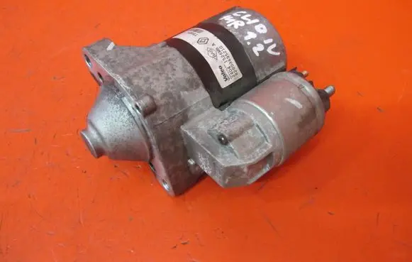 Renault Clio IV Starter motor 8200369521G 8200369521