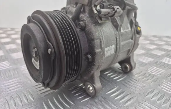 BMW 5 F10 F11 Air conditioning (A/C) compressor (pump) 9216466