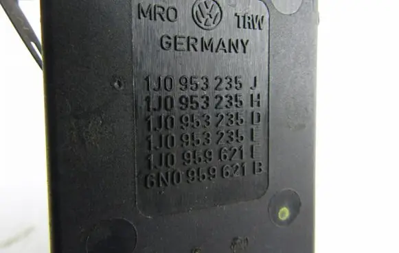 Volkswagen Golf IV Hazard light switch 1J0953235J