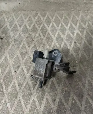 Audi A6 S6 C4 4A Turbo solenoid valve 72161000