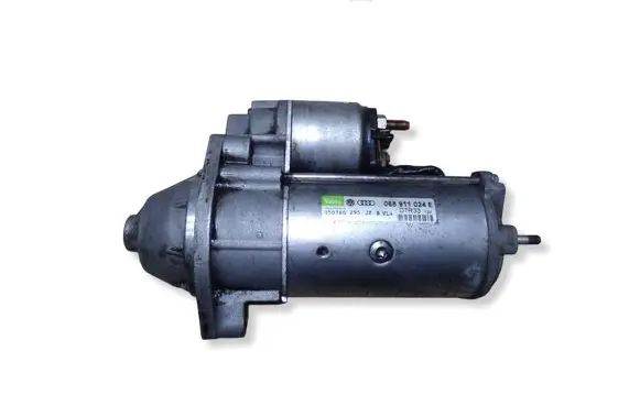 Volkswagen PASSAT B5 Starter motor 06B911024E
