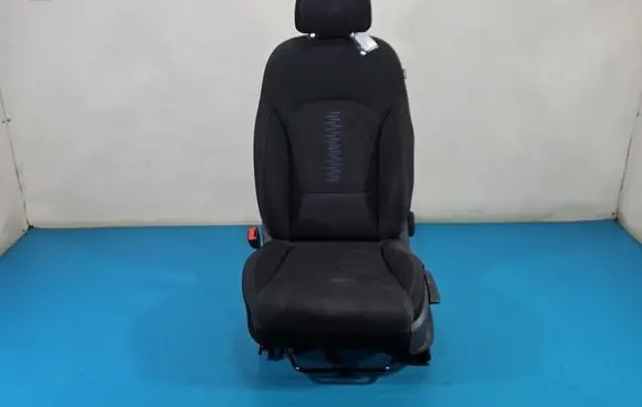 Hyundai i30 Front driver seat IMPRK1588159