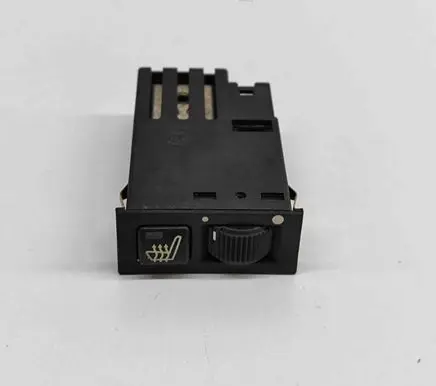 BMW 7 E38 Seat heating switch 8352259