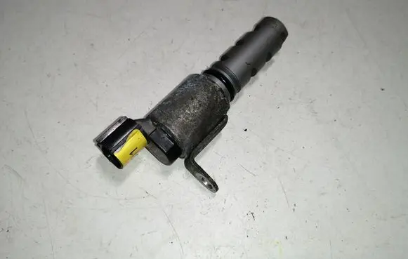 Toyota Prius (XW30) Camshaft vanos timing valve 30T050 5010H3 30T0505010H3
