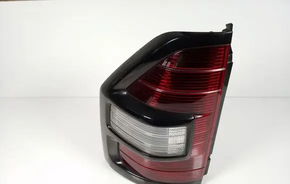 Mitsubishi Pajero Rear/tail lights