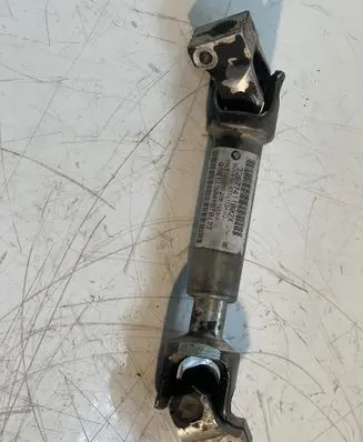 BMW X6 E71 Steering column universal joint 32677411002X