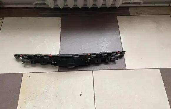 Opel Insignia A Top upper radiator support slam panel 13267350