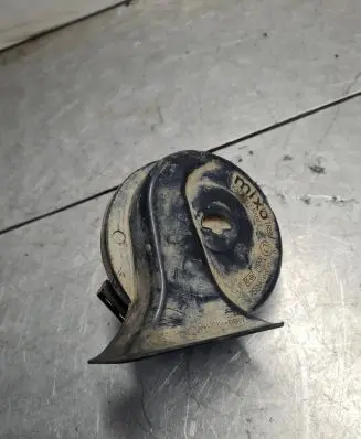 Volvo 850 Horn signal E200884