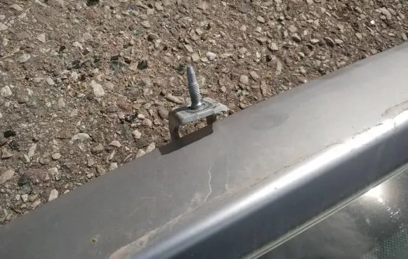 Peugeot 206 Tailgate/trunk/boot hinge