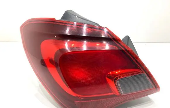 Opel Corsa E Rear/tail lights 39012621