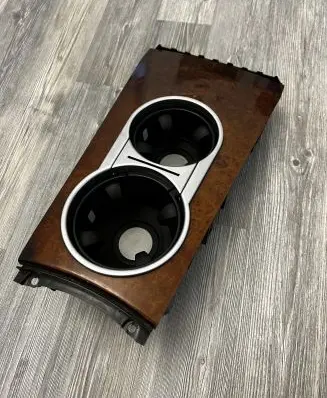 Cup holder front