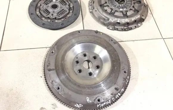 Ford Mondeo MK II Clutch set kit 97BG7550CA 928M6398AE
