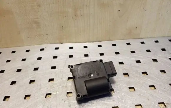 Audi A6 S6 C6 4F A/C air flow flap actuator/motor 0132801369 CZ1168803710