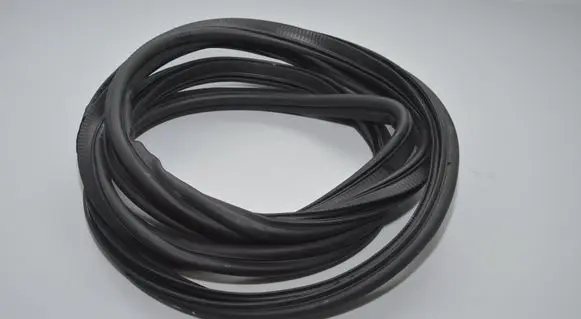 Trunk rubber seal (body)