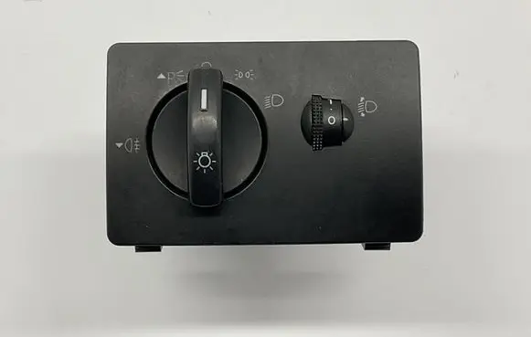 Ford Focus Light switch 4M5T13A024EA 04059710