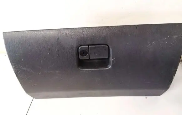 Mazda 626 Glove box