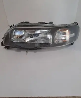 Volvo V70 Headlight/headlamp 09271410
