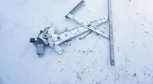Mitsubishi Outlander Front wiper linkage and motor