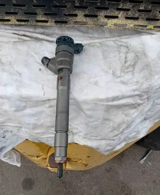 Renault Megane IV Fuel injector 0445110546