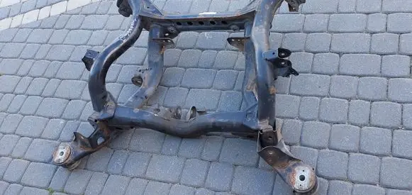 Volkswagen Touareg I Rear subframe 7L0500041