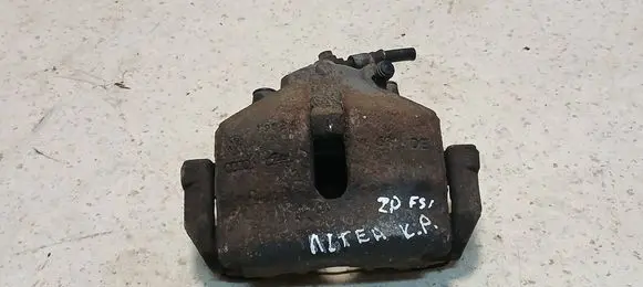 Front brake caliper