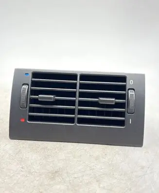 BMW 5 E39 Rear air vent grill 8376150 64228376150