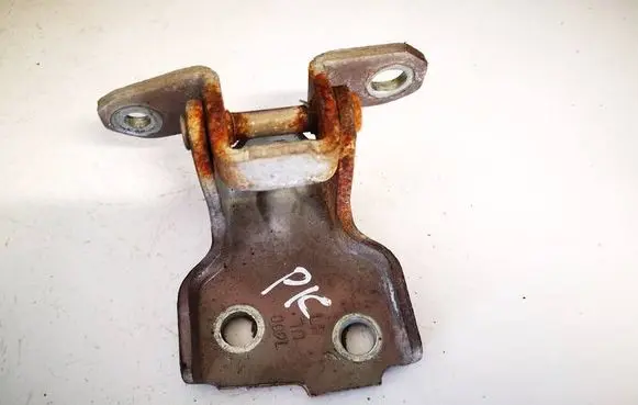 Nissan Pixo Front door upper hinge 