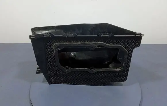Volvo XC60 Intake resonator 32219195
