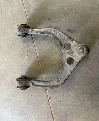 Dodge Challenger Front upper control arm/wishbone GSC4