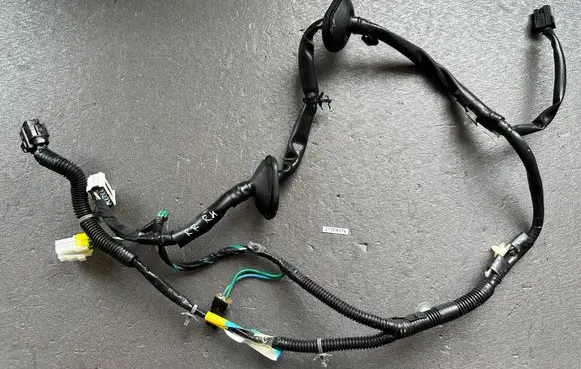 Nissan Terrano Rear door wiring loom 241260X801