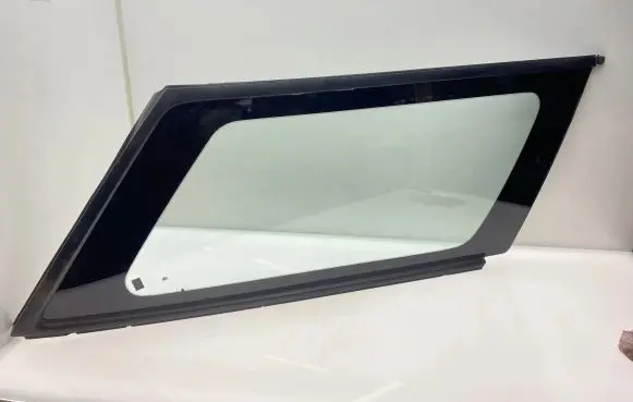 Subaru Outback Rear side window