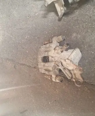 Opel Vectra C Rear brake caliper