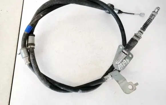 Handbrake/parking brake wiring cable