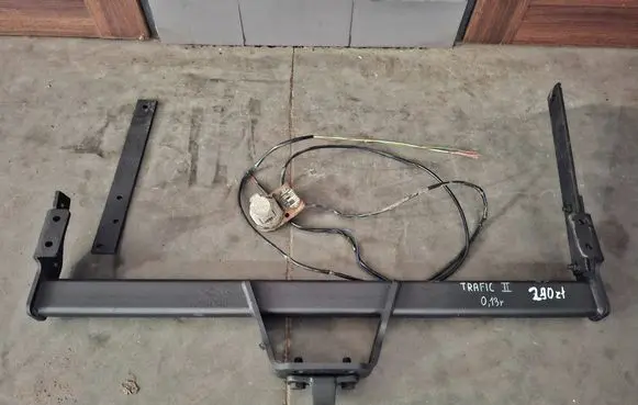 Renault Trafic II (X83) Tow bar 