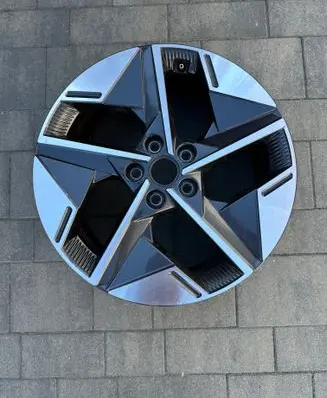 Hyundai Tucson TL R18 alloy rim 52910-N7620