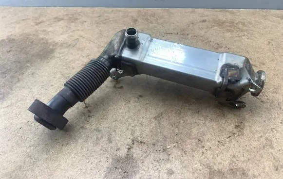 BMW 3 E90 E91 EGR valve cooler 7794245 11717794245