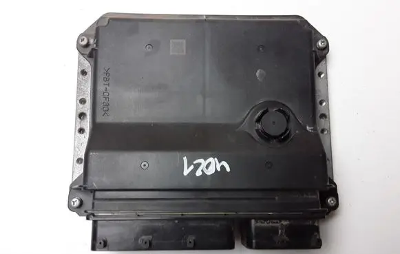 Toyota RAV 4 (XA40) Engine control unit/module 2759005001