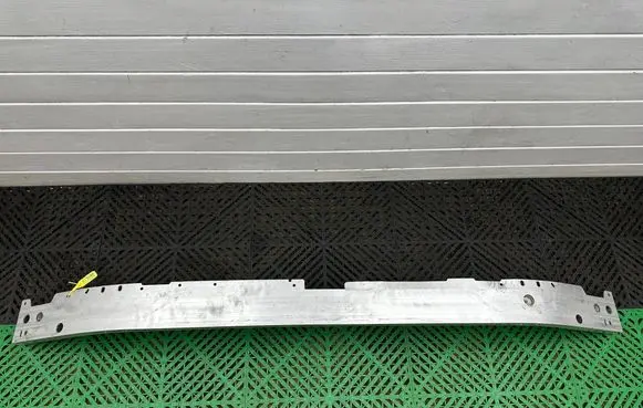 BMW 2 Active Tourer U06 Front bumper support beam 8737232