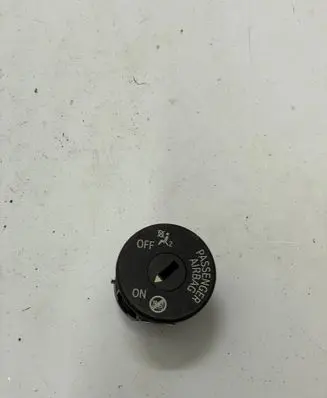 BMW 7 G11 G12 Passenger airbag on/off switch 9326501