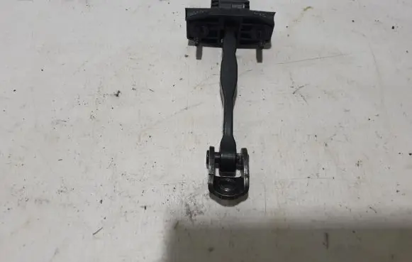 Volvo XC40 Front door check strap stopper 31457262