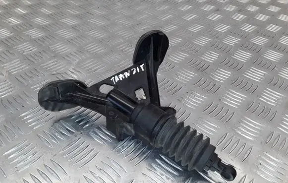 Clutch slave cylinder