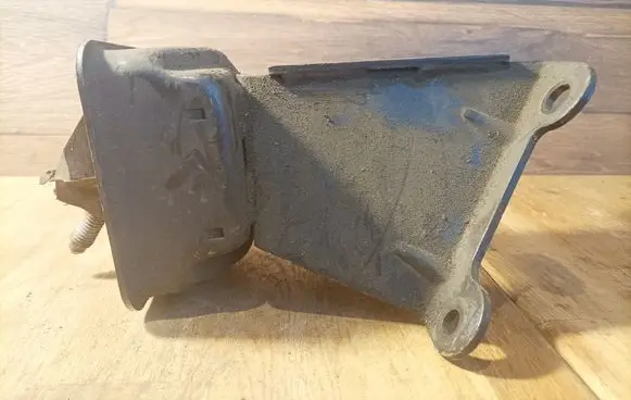 Ford Transit Engine mount bracket