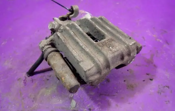 Seat Leon (1M) Rear brake caliper